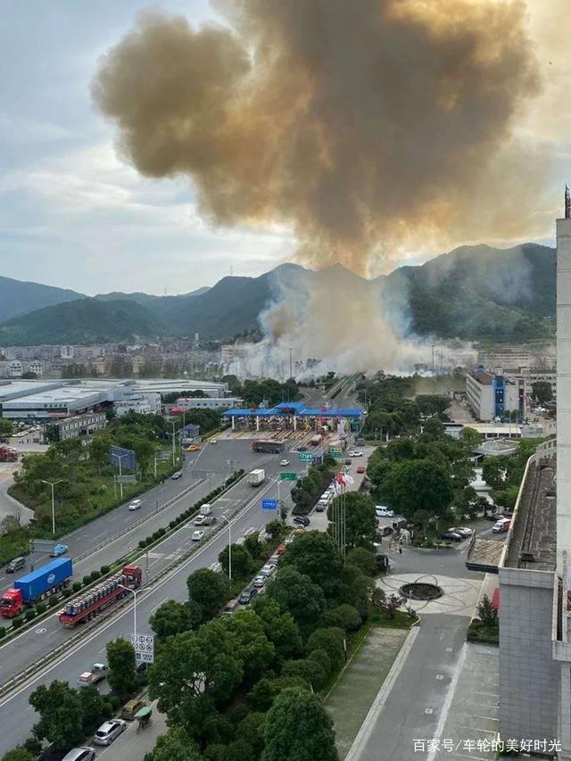 油罐車爆炸能量驚人，車飛房毀，為何威力那么